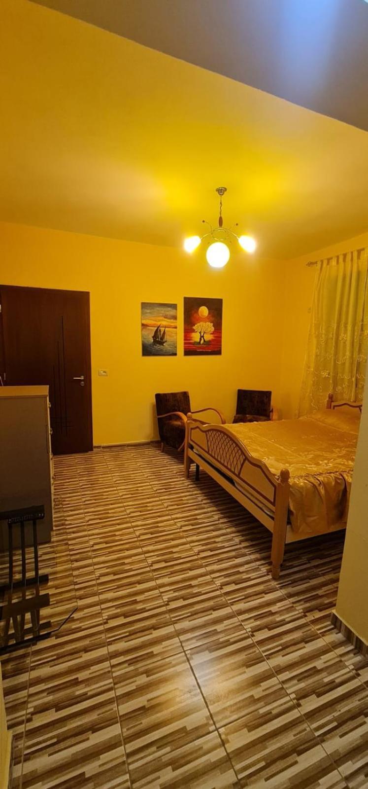 Scodrinon Hostel Shkodër Cameră foto